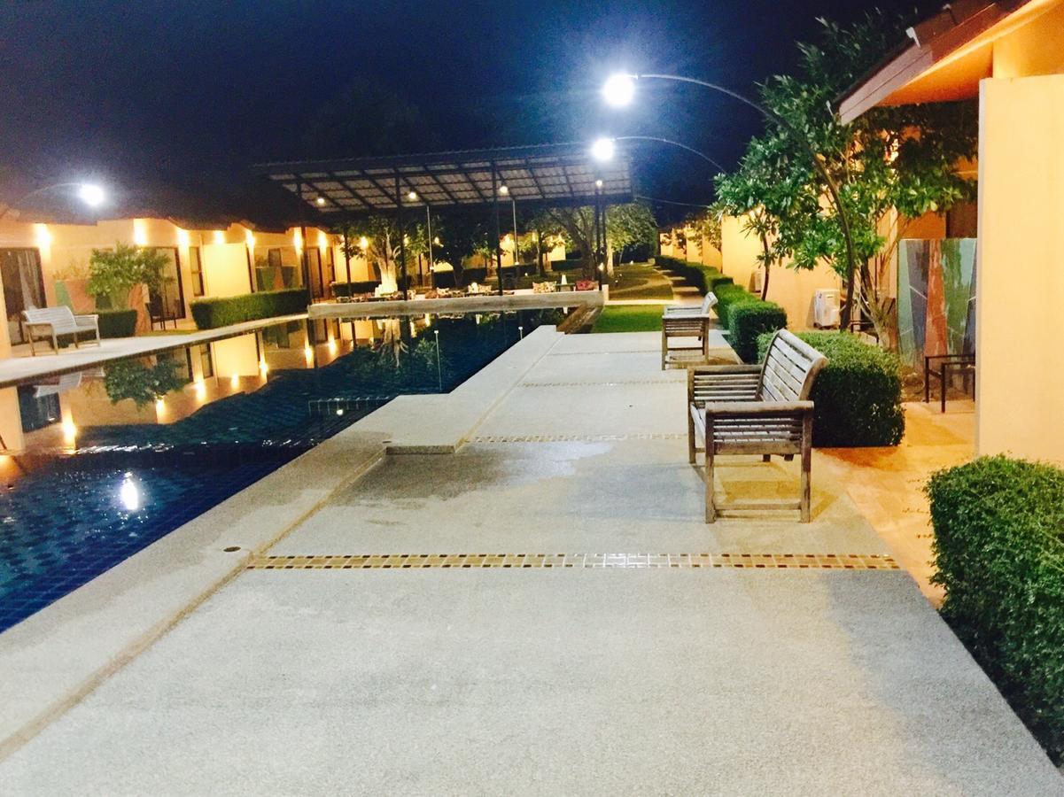 Green Adamas Resort Chumphon Exteriör bild