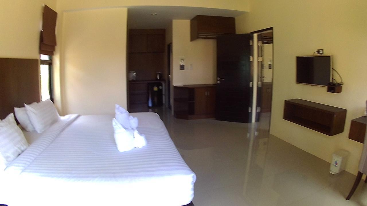 Green Adamas Resort Chumphon Exteriör bild